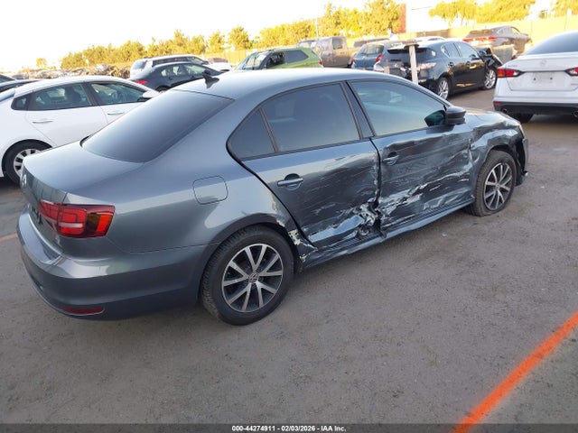 3VWD67AJ0GM255834 Volkswagen Jetta 1.4t Se