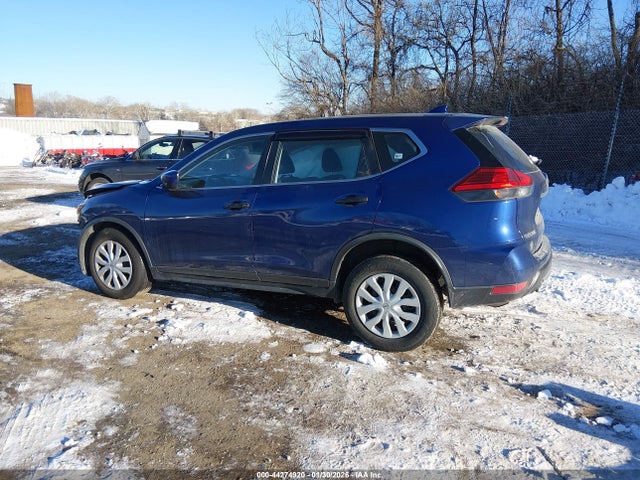 2017 NISSAN ROGUE JN8AT2MV4HW012341 Photo 2