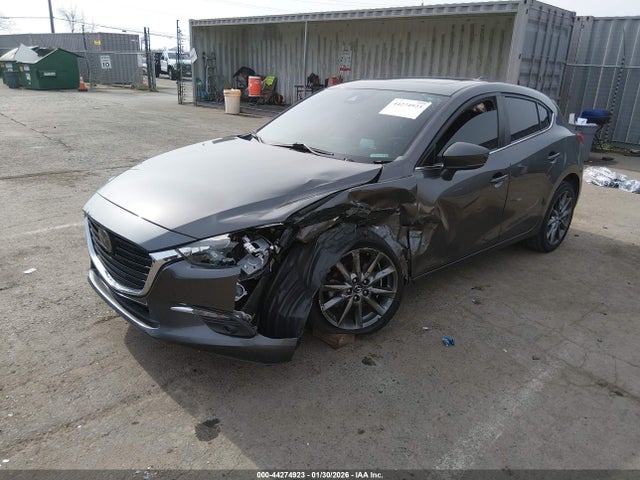 3MZBN1M30JM277165 Mazda Mazda3 Grand Touring