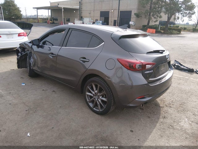 3MZBN1M30JM277165 Mazda Mazda3 Grand Touring