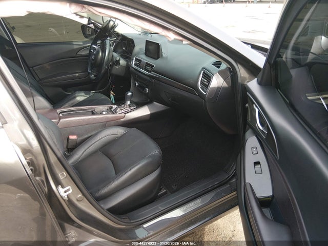 3MZBN1M30JM277165 Mazda Mazda3 Grand Touring