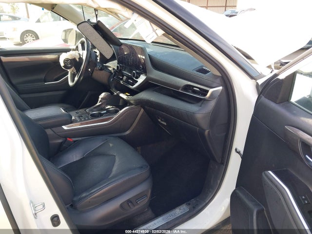 5TDKDRAH5PS020256 Toyota Highlander Limited