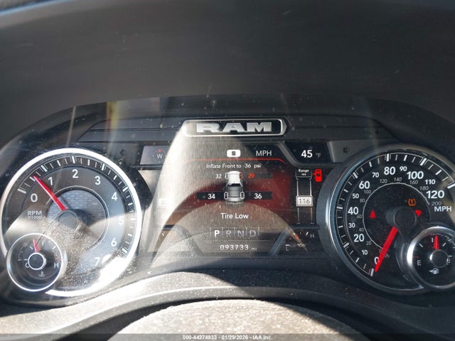 2022 RAM 1500 1C6RREMT4NN156929 Photo 6