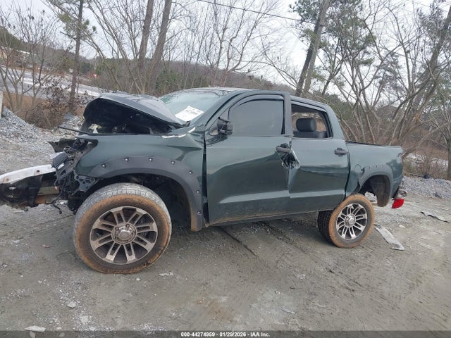 44274959 :رقم المزاد ، 5TBEV54107S460749 vin ، 2007 Toyota Tundra Sr5 5.7l V8 مزاد بيع