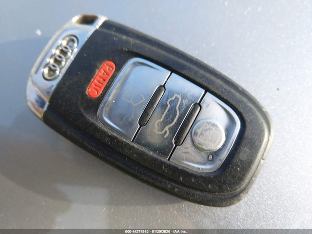 2010 AUDI A4 WAUHFAFLXAN009752 Photo 10