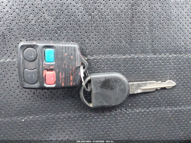 1ZVBP8EM8E5238135 Ford Mustang V6 Premium