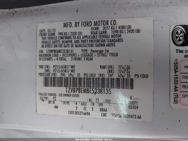 1ZVBP8EM8E5238135 Ford Mustang V6 Premium