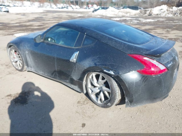 2016 NISSAN 370Z JN1AZ4EH4GM932644 Photo 2
