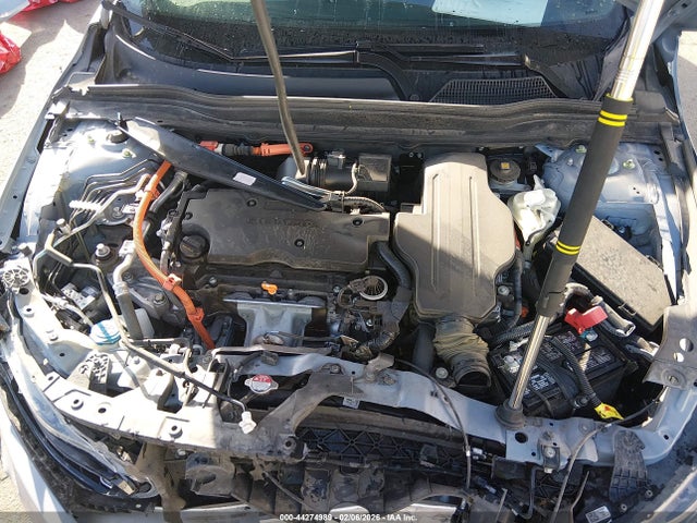 1HGCV3F28NA035672 Honda Accord Hybrid Sport
