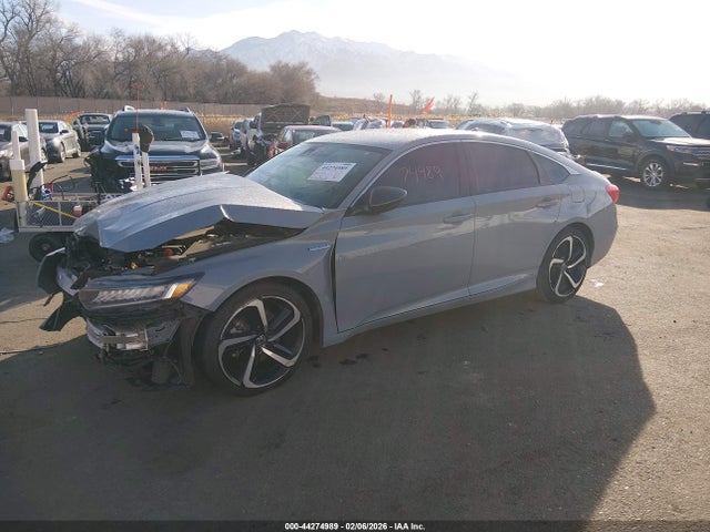 1HGCV3F28NA035672 Honda Accord Hybrid Sport