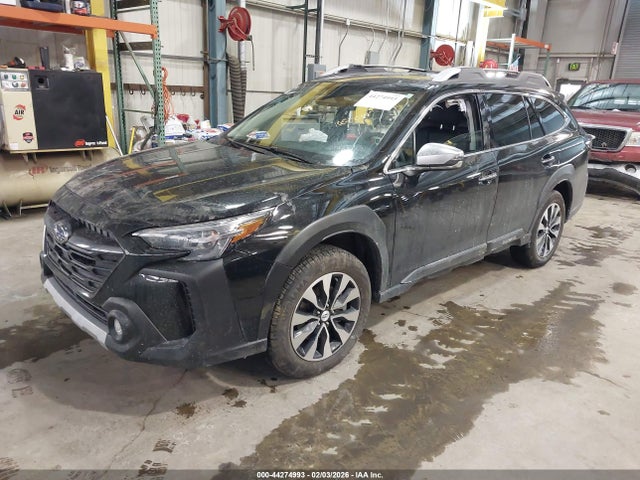 4S4BTAPC9S3255135 Subaru Outback Touring