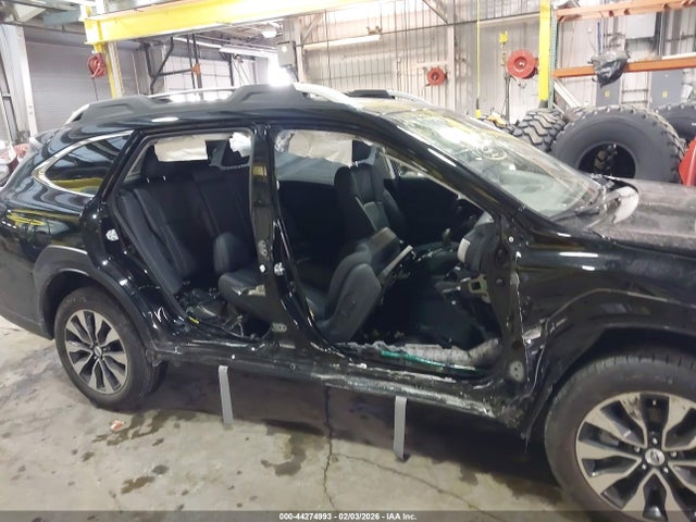 4S4BTAPC9S3255135 Subaru Outback Touring