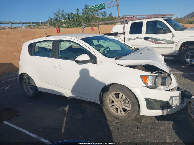 1G1JC6SH5G4116758 Chevrolet Sonic Lt Auto