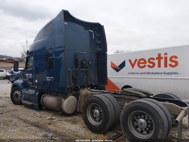 44275028 :رقم المزاد ، 1XPBD49X3ND784628 vin ، 2022 Peterbilt 579 مزاد بيع