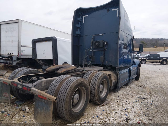 44275028 :رقم المزاد ، 1XPBD49X3ND784628 vin ، 2022 Peterbilt 579 مزاد بيع