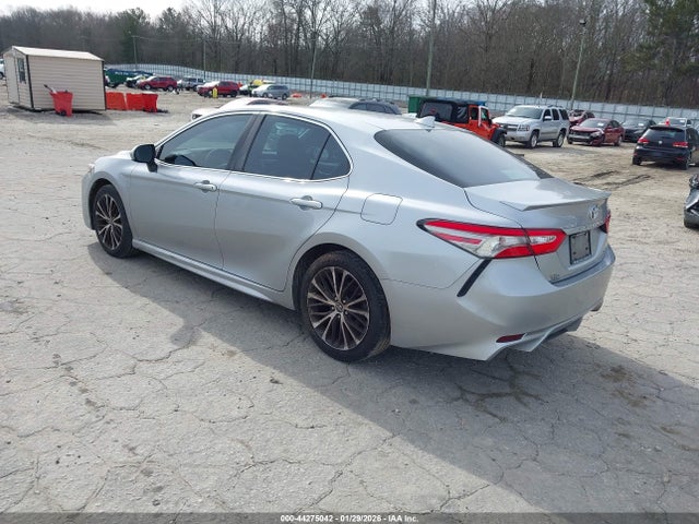 2019 TOYOTA CAMRY 4T1B11HK2KU295174 Photo 2