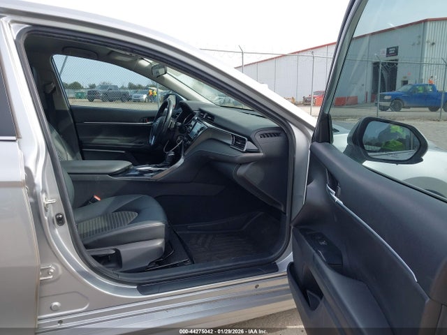 2019 TOYOTA CAMRY 4T1B11HK2KU295174 Photo 4