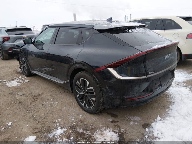 2022 KIA EV6 KNDC3DLC1N5066374 Photo 2