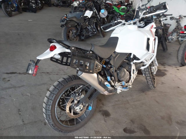 2023 DUCATI DESERT X ZDMXANDT9PB001759 Photo 3