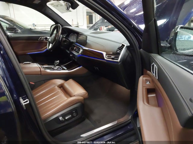 2019 BMW X5 5UXCR6C56KLL52268 Photo 4