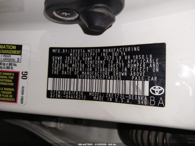 5YFBURHE5EP149325 Toyota Corolla Le Plus