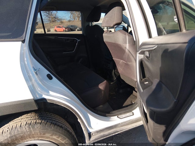 2T3G1RFV7SC507299 Toyota RAV4 LE