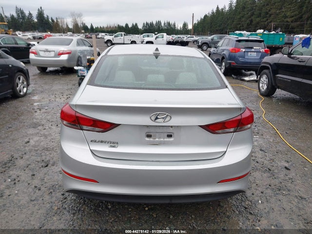 Hyundai ELANTRA SE 2017 5NPD74LF3HH184644 Image 17