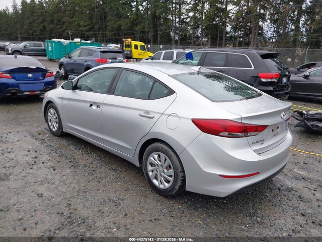 2017 HYUNDAI ELANTRA 5NPD74LF3HH184644 Photo 2