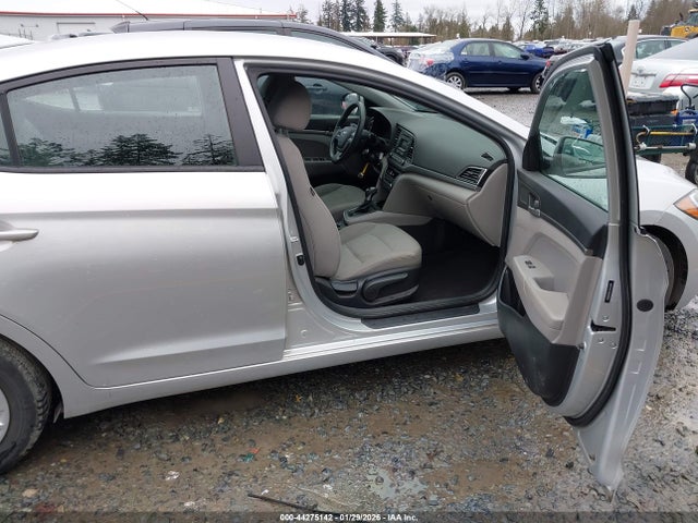 2017 HYUNDAI ELANTRA 5NPD74LF3HH184644 Photo 4