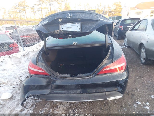 2019 Mercedes-benz Cla 250 4matic მანქანა იყიდება აუქციონზე, vin: WDDSJ4GB8KN774500, აუქციონის ნომერი: 44275233