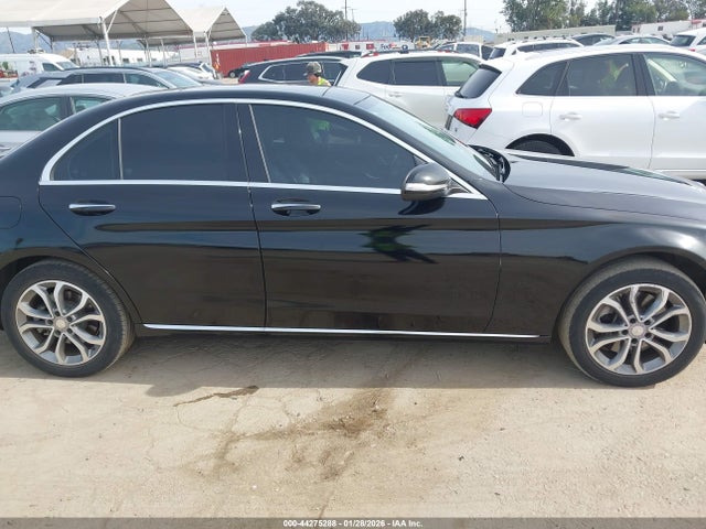 55SWF4KB3FU005460 Mercedes-Benz C-class C 300