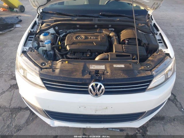 3VWD17AJ7EM410889 Volkswagen Jetta 1.8t Se