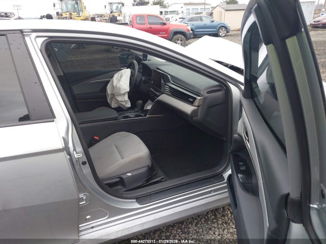 Toyota CAMRY LE 2026 4T1DAACK6TU676902 Image 5