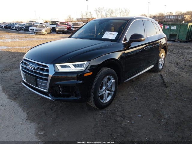 WA1BNAFY5J2083809 Audi Q5 2.0t Premium/2.0t Tech Premium