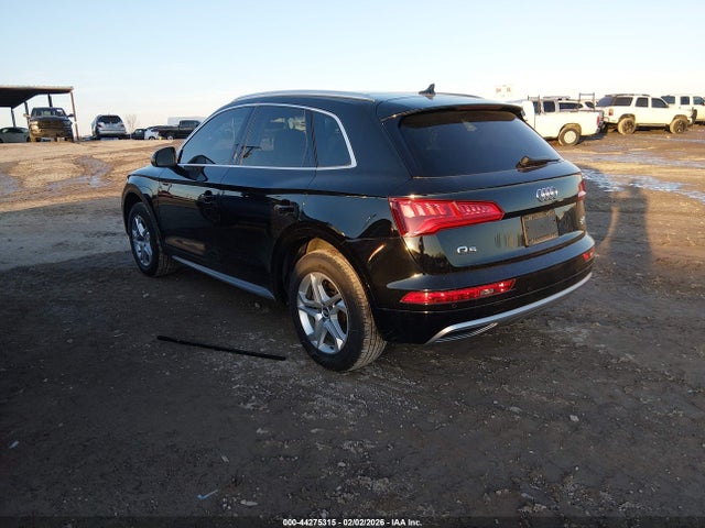 WA1BNAFY5J2083809 Audi Q5 2.0t Premium/2.0t Tech Premium