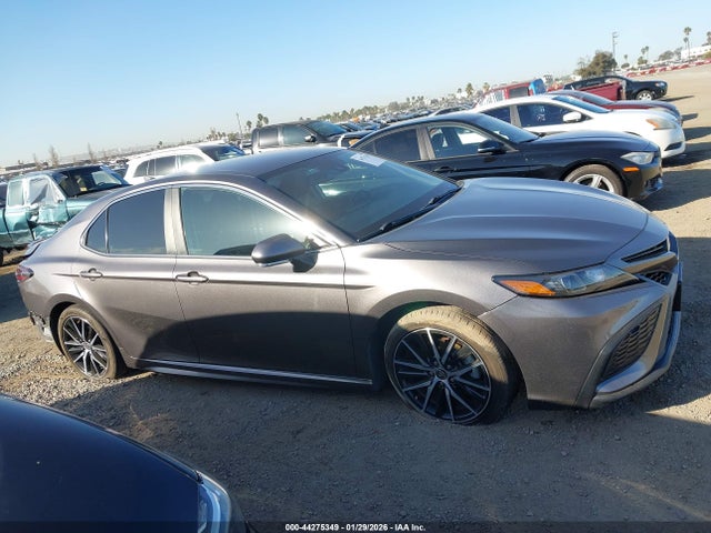 4T1T11AK8MU574520 Toyota CAMRY SE