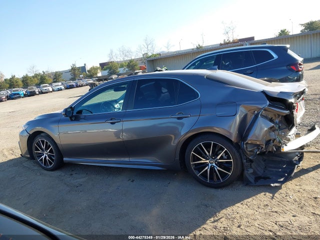 4T1T11AK8MU574520 Toyota CAMRY SE