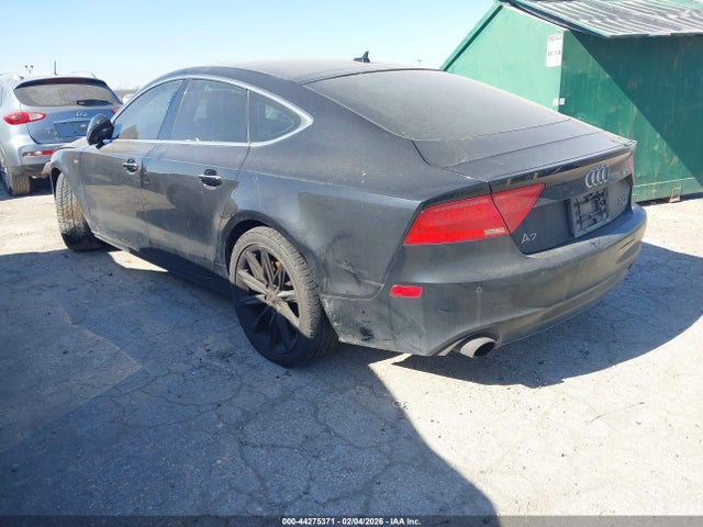 2013 AUDI A7 WAUYGBFC9DN039784 Photo 2