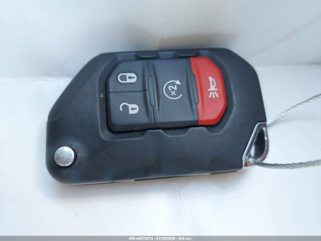 1C6HJTAG4LL112615 Jeep Gladiator Sport S 4x4