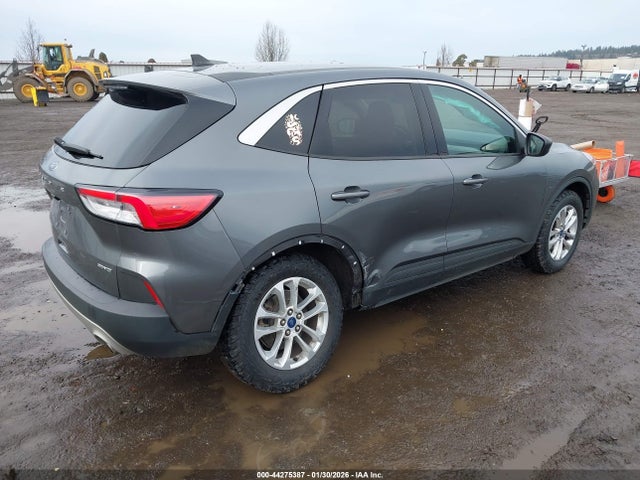 1FMCU9G63NUA71110 Ford ESCAPE SE