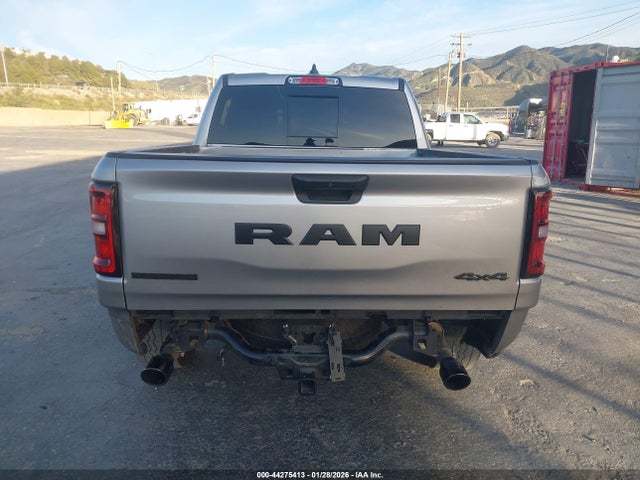 1C6SRFFP3SN521183 RAM 1500 Big Horn 4x4 5&#039;7 Box