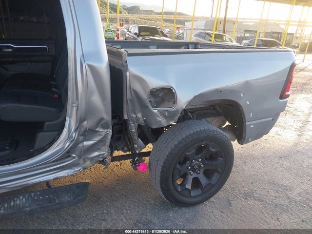 1C6SRFFP3SN521183 RAM 1500 Big Horn 4x4 5&#039;7 Box
