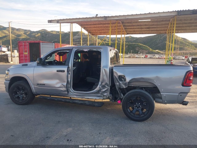1C6SRFFP3SN521183 RAM 1500 Big Horn 4x4 5&#039;7 Box