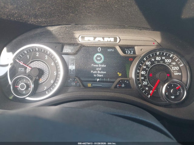 1C6SRFFP3SN521183 RAM 1500 Big Horn 4x4 5&#039;7 Box