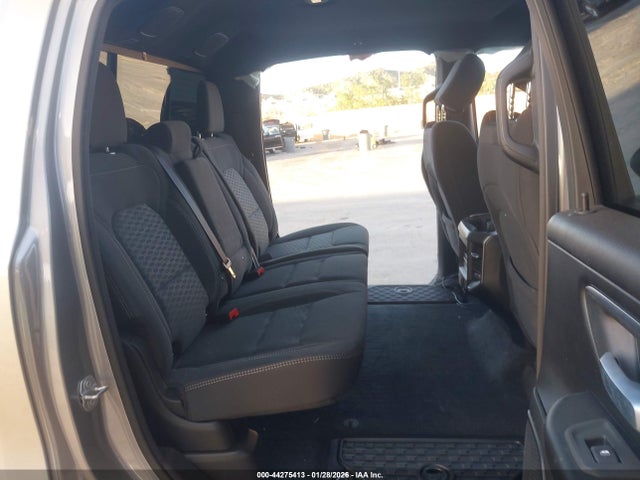1C6SRFFP3SN521183 RAM 1500 Big Horn 4x4 5&#039;7 Box