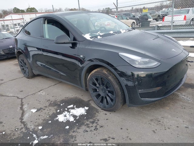 2023 TESLA MODEL Y 7SAYGDEE0PF689630 Photo 0