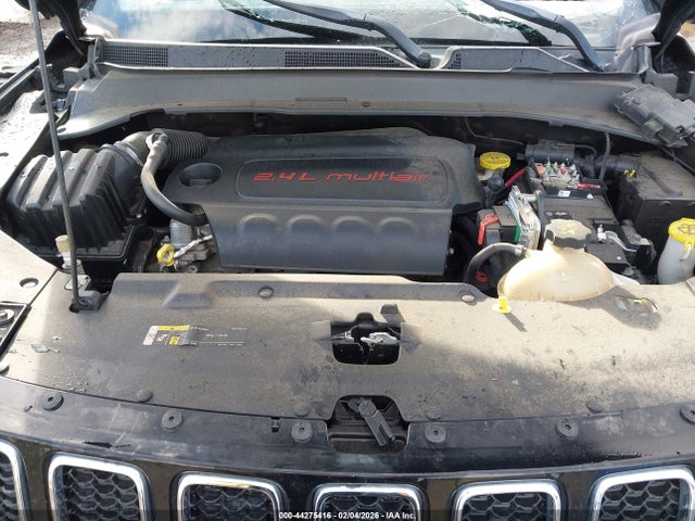 3C4NJDBB3HT635205 Jeep New Compass Latitude 4x4