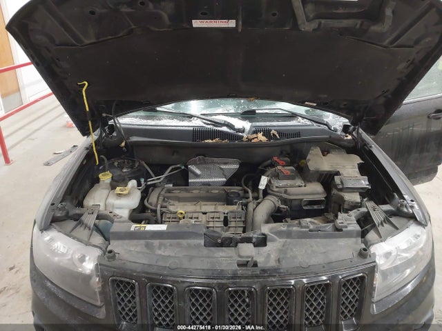 1C4NJCBA7FD379865 Jeep Compass Altitude Edition