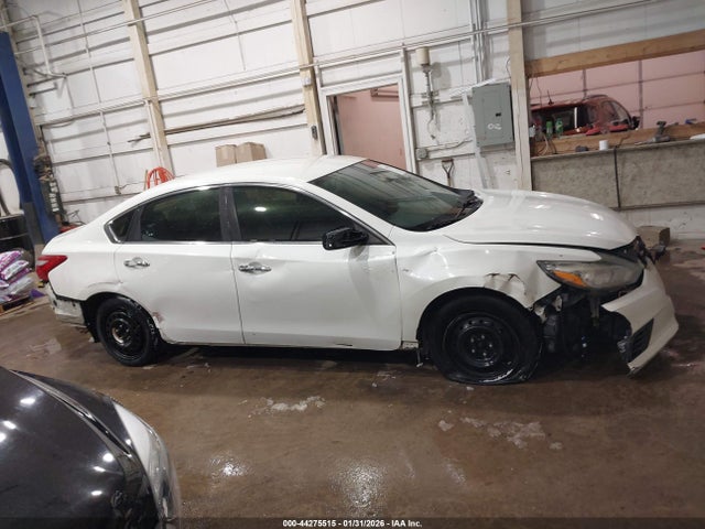 2016 Nissan Altima 2.5 S მანქანა იყიდება აუქციონზე, vin: 1N4AL3AP4GN386854, აუქციონის ნომერი: 44275515