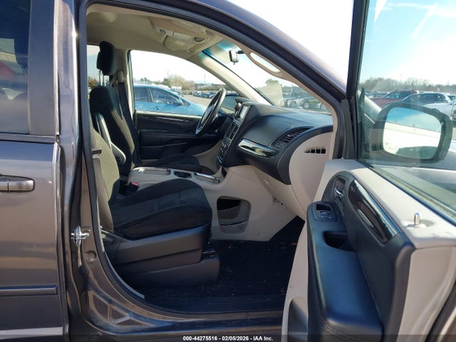 2C4RDGCG6FR631508 Dodge Grand Caravan Sxt